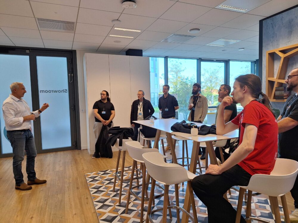 Etudiants de la Holberton School en visite à l'Orange 5G Lab de Toulouse